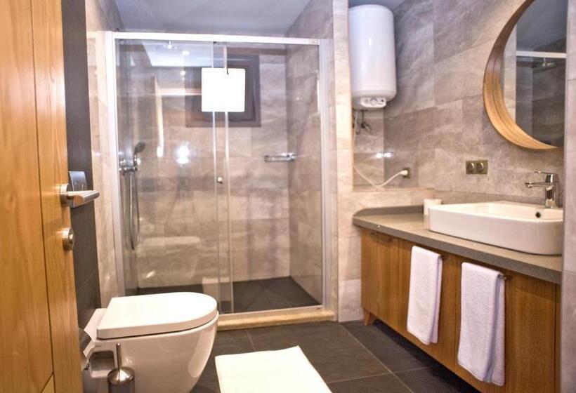 חדר דלוקס נוף לים, Degirmenburnu Residence