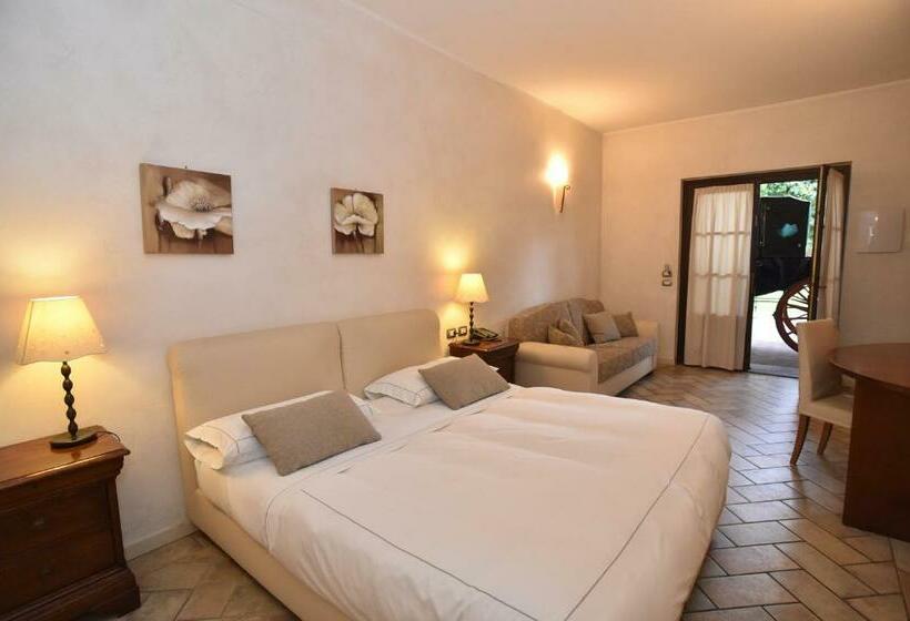 חדר סטנדרט לשלושה, Agriturismo La Camilla