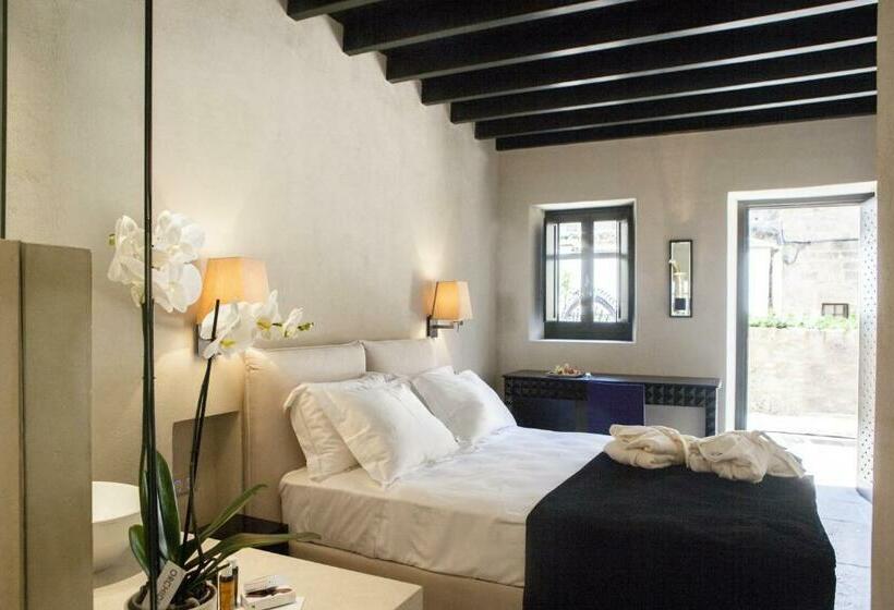 带阳台套房, Allegory Boutique