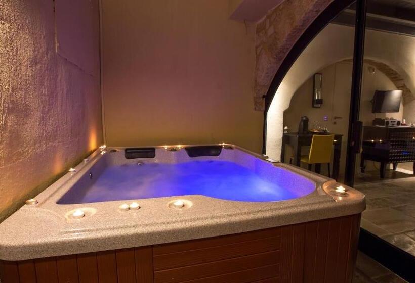 套房, Allegory Boutique