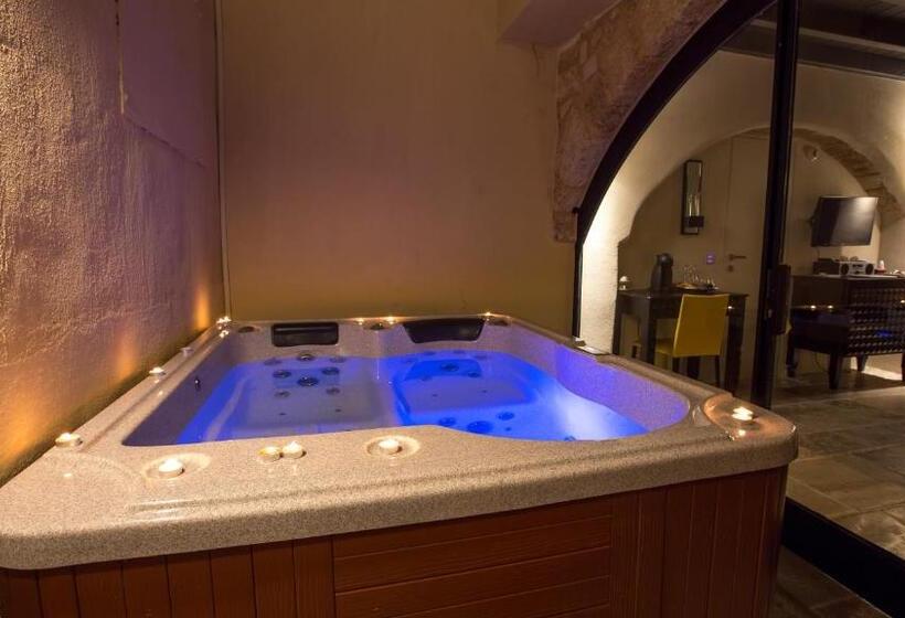 套房, Allegory Boutique