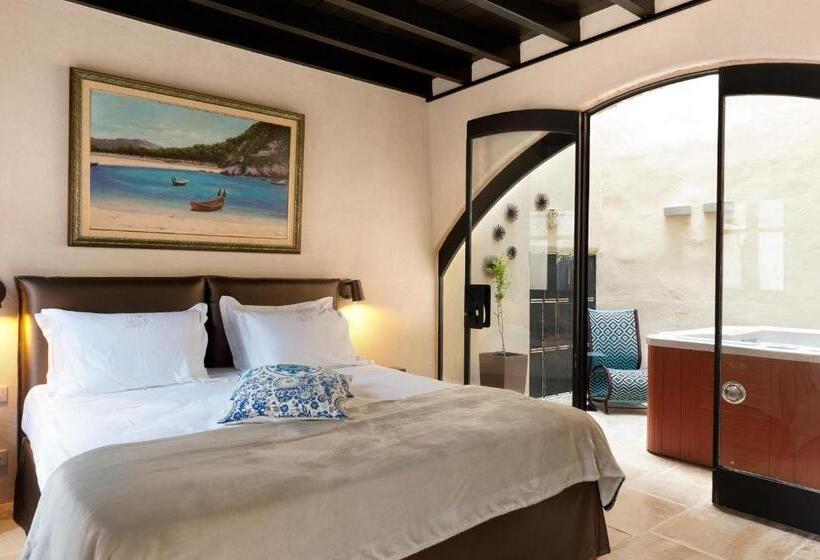 套房, Allegory Boutique