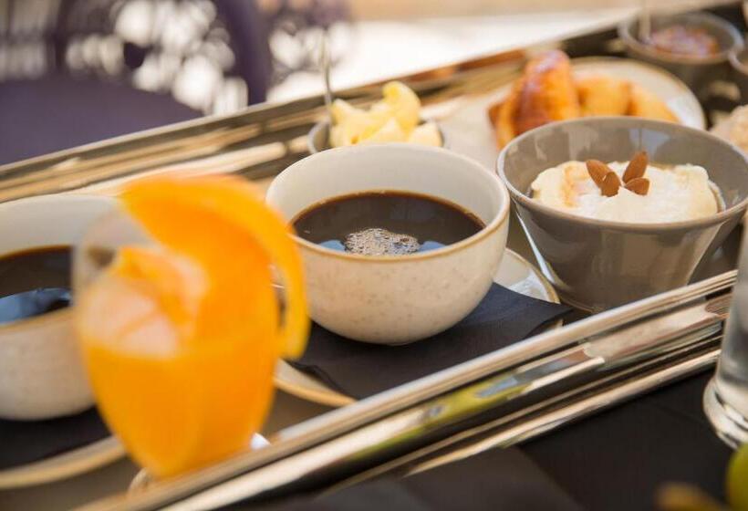 带阳台套房, Allegory Boutique