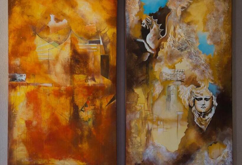 小型套房, Allegory Boutique