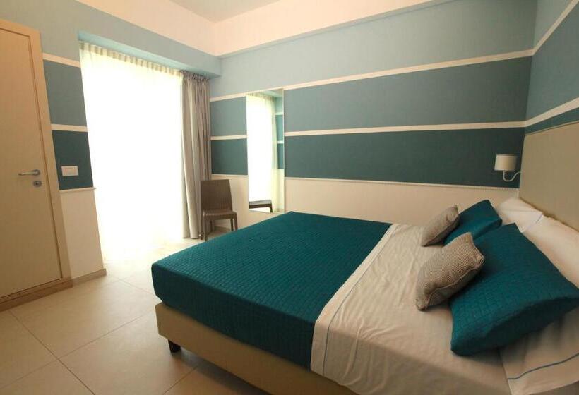 Номер Стандарт, Ambassador