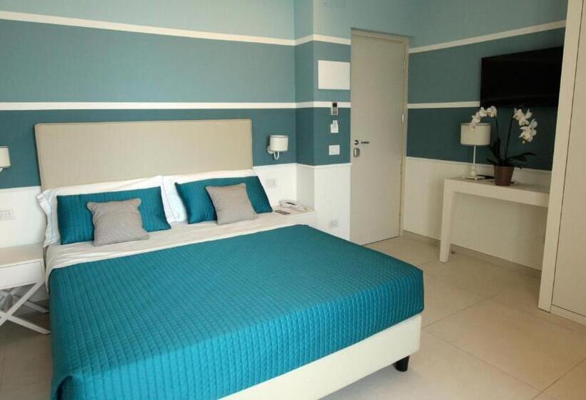 Номер Стандарт, Ambassador