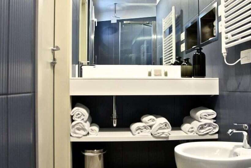 Номер Стандарт, Ambassador