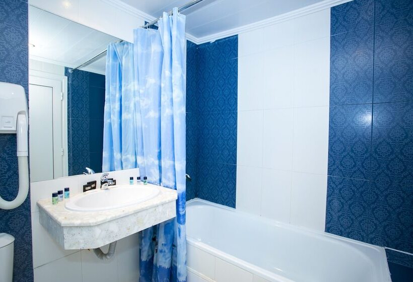 غرفة قياسية مطلة على المتنزه, Chaika Beach Resort