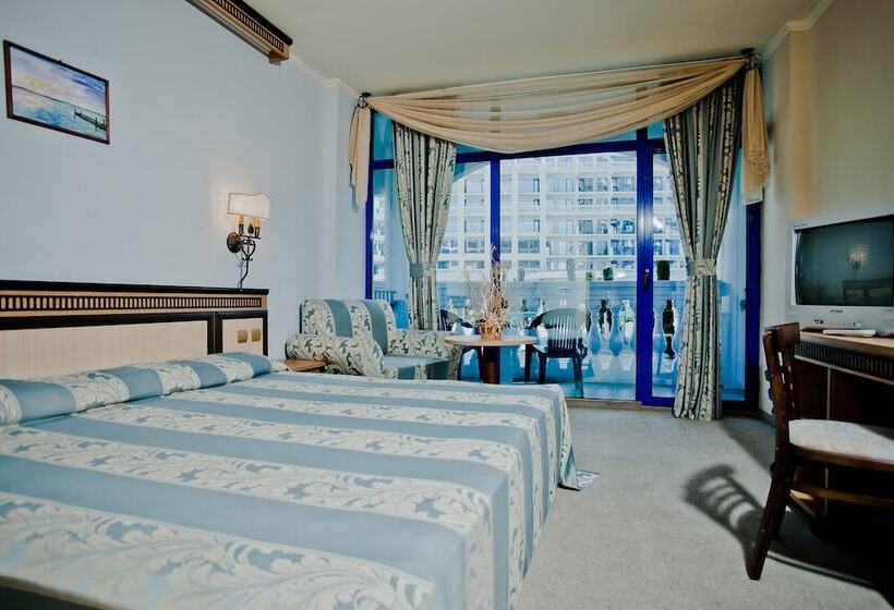 غرفة قياسية مطلة على المتنزه, Chaika Beach Resort