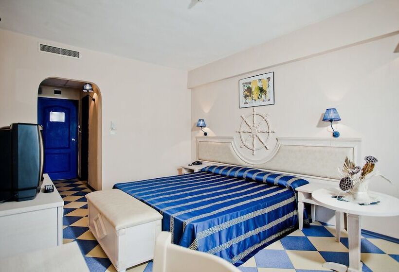 غرفة قياسية مطلّة علي البحر, Chaika Beach Resort