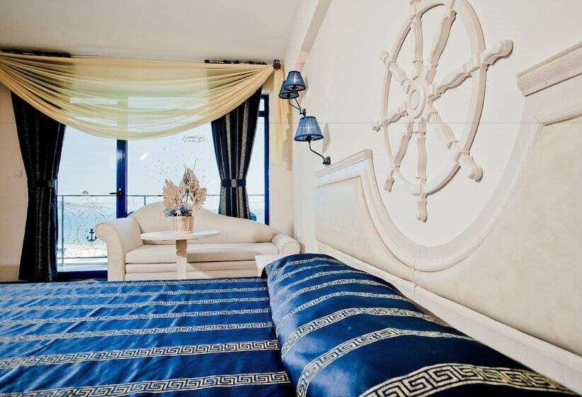 غرفة قياسية مطلّة علي البحر, Chaika Beach Resort