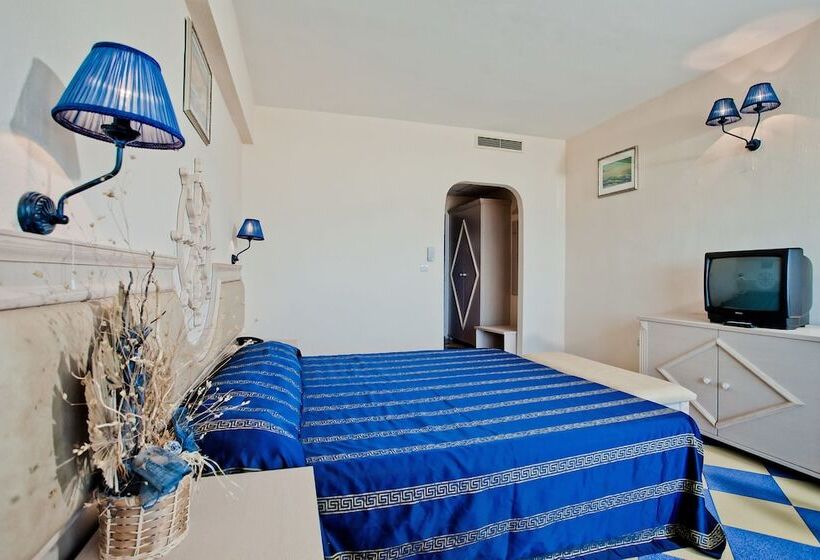 غرفة قياسية مطلّة علي البحر, Chaika Beach Resort