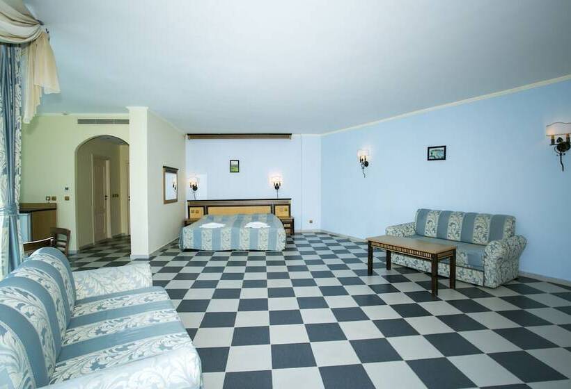 إستديو قياسى مطل على الحديقة, Chaika Beach Resort