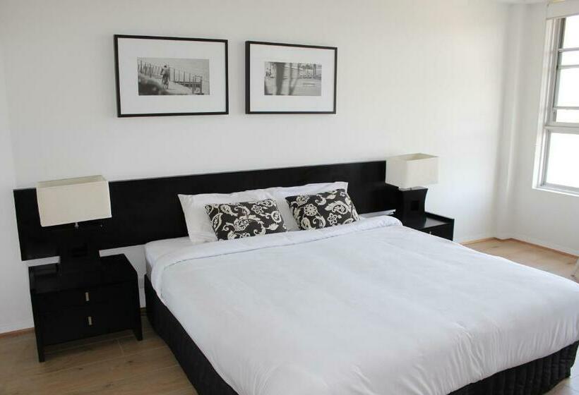 Студия Стандарт, Chancellor Lakeside