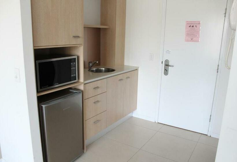 Студия Стандарт, Chancellor Lakeside