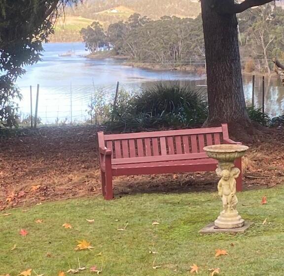 סוויטה עם ג'קוזי, Donalea Bed And Breakfast & Riverview Apartment