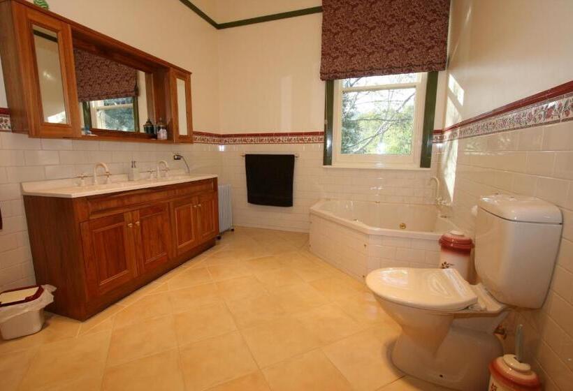 סוויטה עם ג'קוזי, Donalea Bed And Breakfast & Riverview Apartment