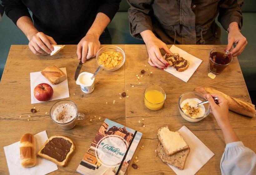 غرفة قياسية, F1 Antibes Sophia Antipolis