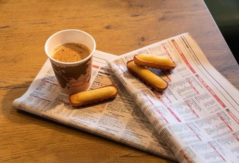 غرفة قياسية, F1 Antibes Sophia Antipolis