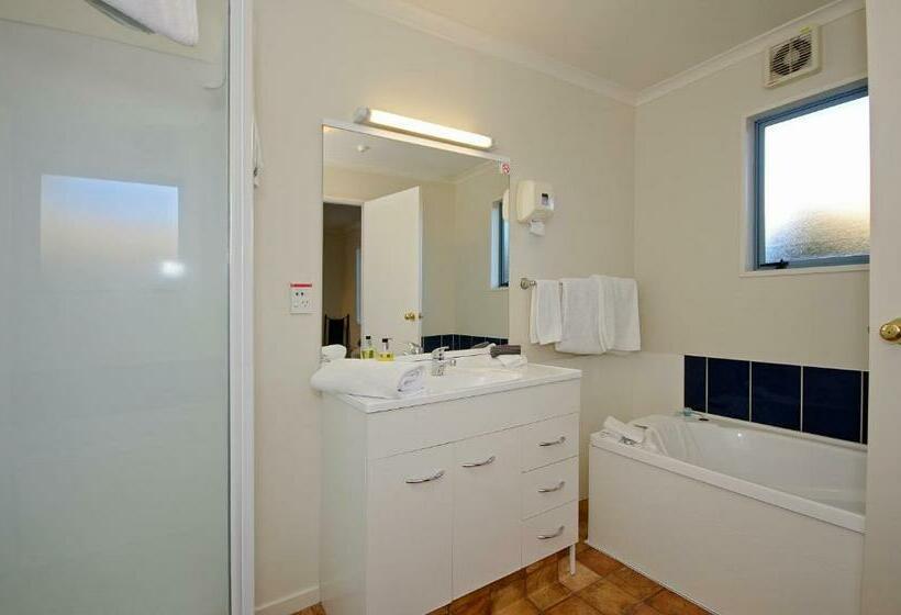 스위트, Gateway Motor Inn