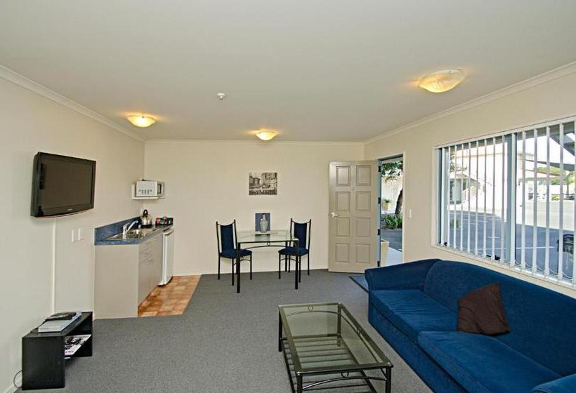 이그제큐티브 스위트, Gateway Motor Inn