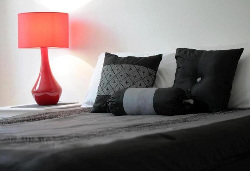 Апартаменты 2 Спальни, Headland Tropicana Resort