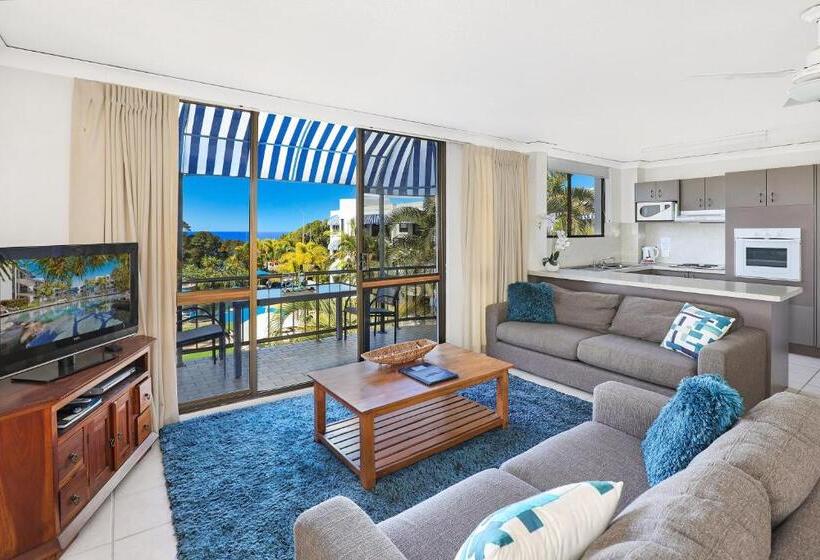 Апартаменты 3 Спальни, Headland Tropicana Resort