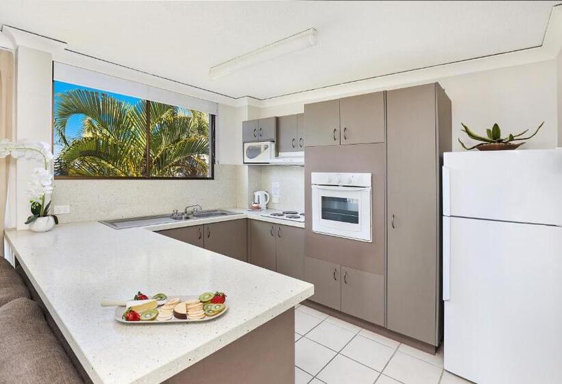 Апартаменты 3 Спальни, Headland Tropicana Resort