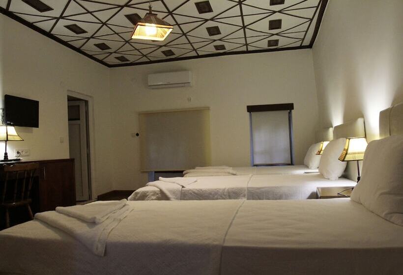 Quarto Triplo Deluxe, Kaleiçi Ozkavak