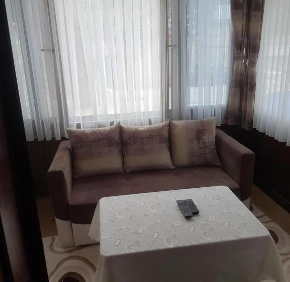 Estúdio Standard Vista Jardim, Kaleiçi Ozkavak