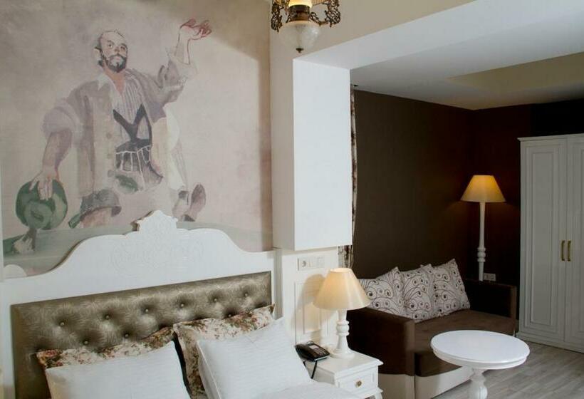 Quarto Triplo Deluxe, Kaleiçi Ozkavak