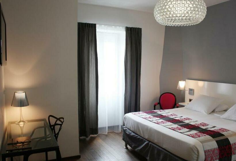 尊贵房, Le Manoir