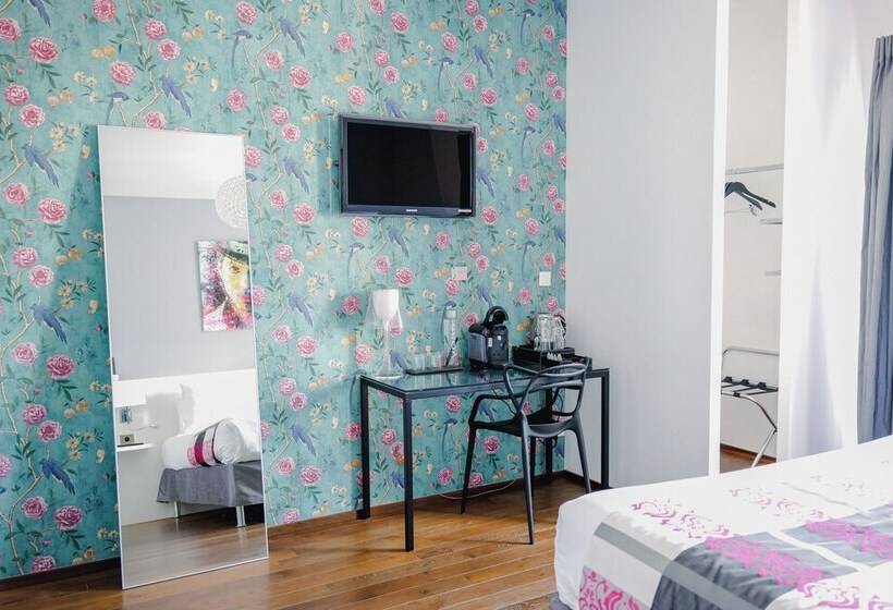 尊贵房, Le Manoir