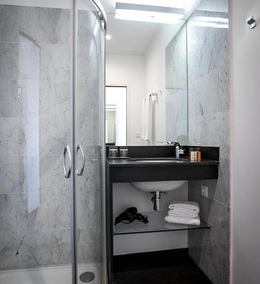 标准间, Le Manoir