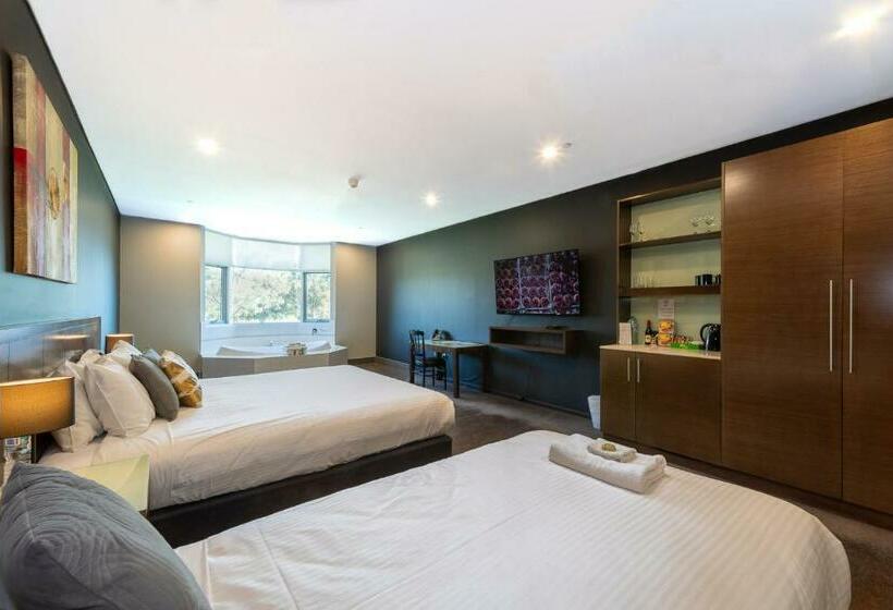 جناح ديلوكس, Sfera's Park Suites & Convention Centre