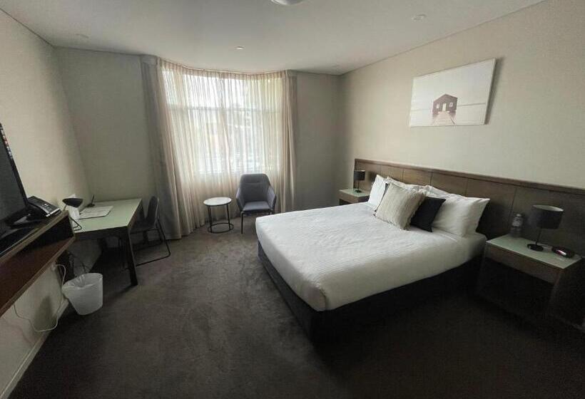 جناح, Sfera's Park Suites & Convention Centre