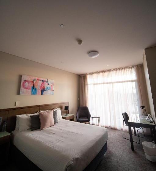 Номер Стандарт с Балконом, Sfera's Park Suites & Convention Centre