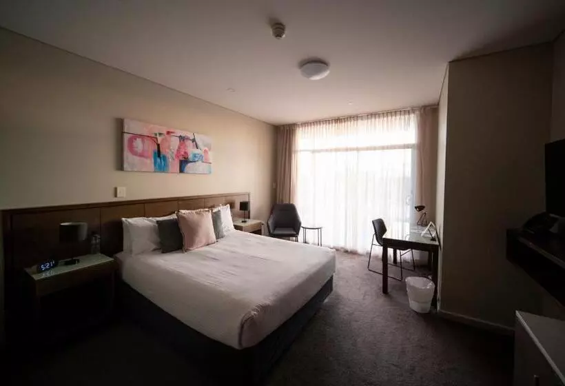バルコニー付きスタンダードルーム, Sfera's Park Suites & Convention Centre