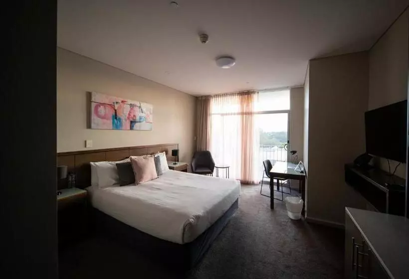 バルコニー付きスタンダードルーム, Sfera's Park Suites & Convention Centre