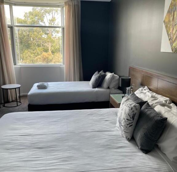 غرفة قياسية ثلاثية مطلة علي الحديقة, Sfera's Park Suites & Convention Centre