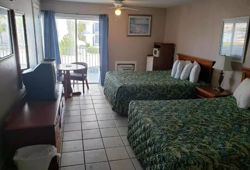 オーシャンビュースタンダードルーム, Seascape Inn   Daytona Beach Shores