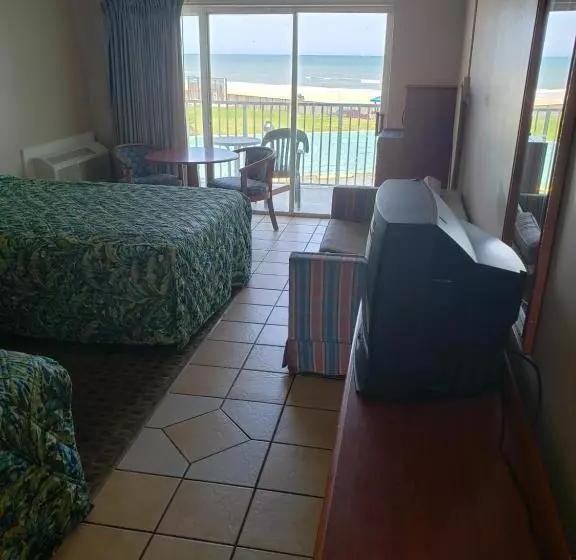 オーシャンビュースタンダードルームバルコニー付き, Seascape Inn   Daytona Beach Shores