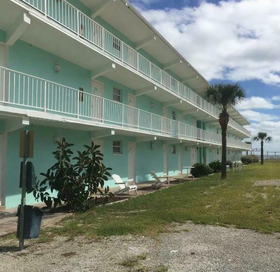חדר סטנדרט נוף לגינה, Seascape Inn   Daytona Beach Shores