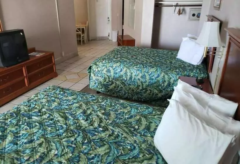 ２ダブルベッドのスタンダードルーム, Seascape Inn   Daytona Beach Shores