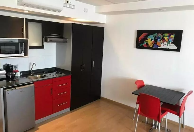 デラックススタジオ, My Home Suites