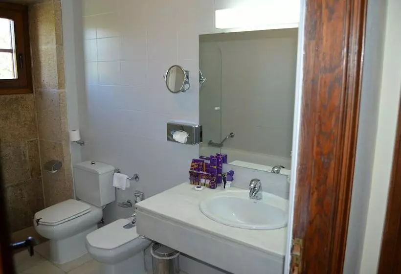 スタンダードルーム, Parador Castillo De Monterrei