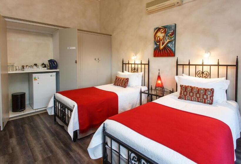 اتاق استاندارد, Miles B&b Guest House