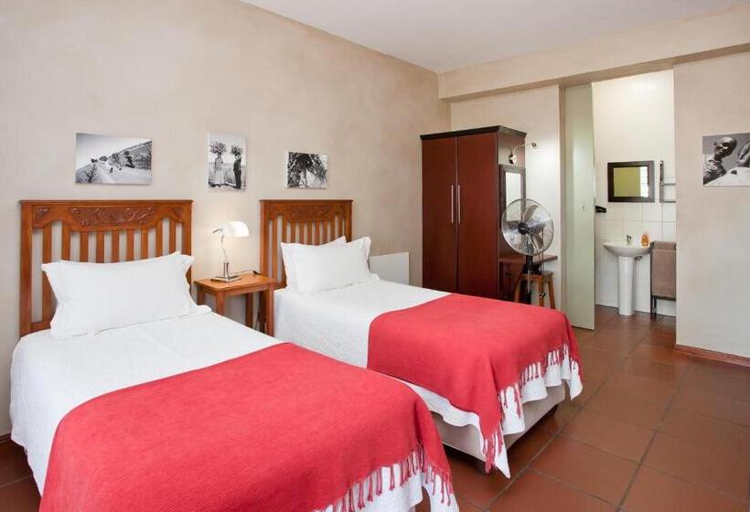 اتاق استاندارد, Miles B&b Guest House