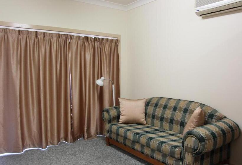 Президентский Люкс, The Pioneer Way Motel