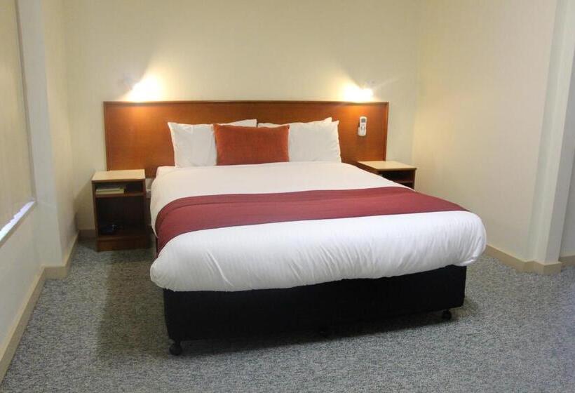 Номер Deluxe, The Pioneer Way Motel